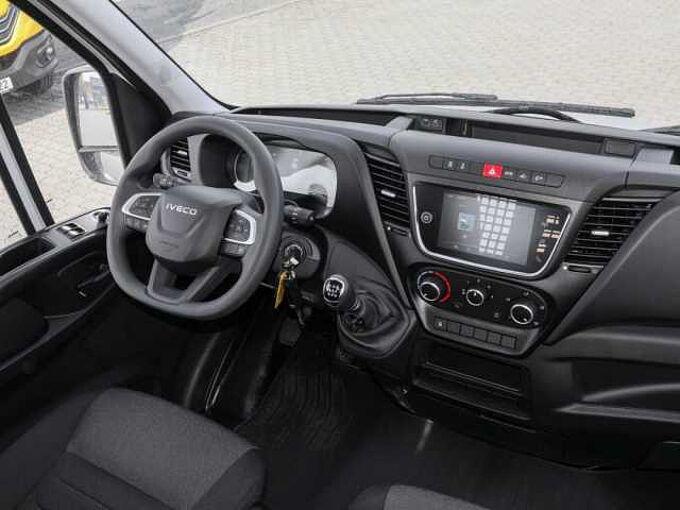 Iveco Daily 35C16H 3.0 D Doppelkabine Pritsche
